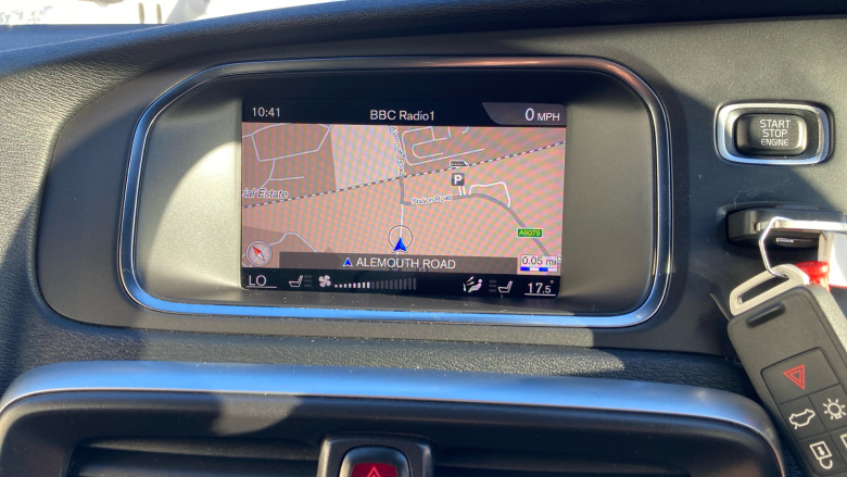 Volvo V40 T3 [152] R DESIGN Pro 5dr Petrol Hatchback